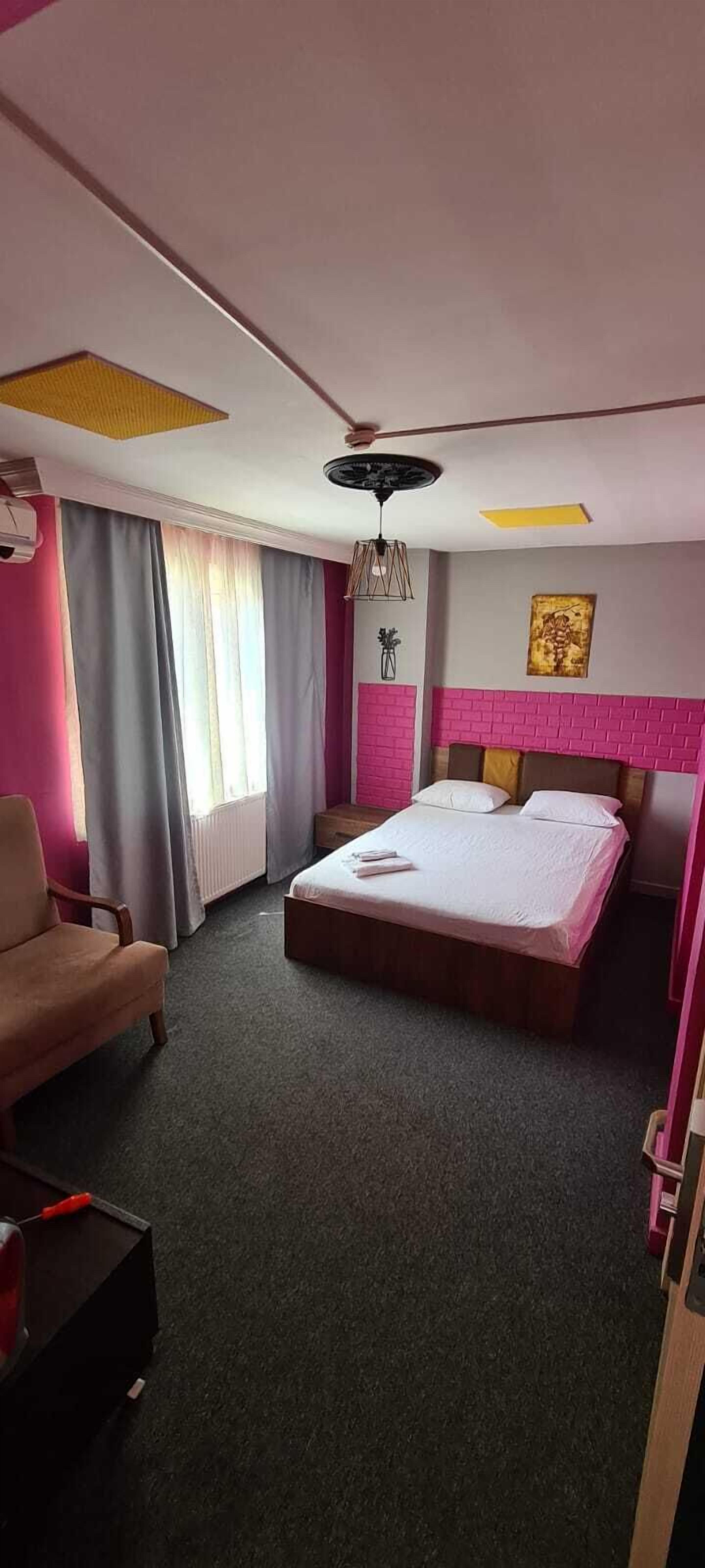 Retro Suites — Photos 2